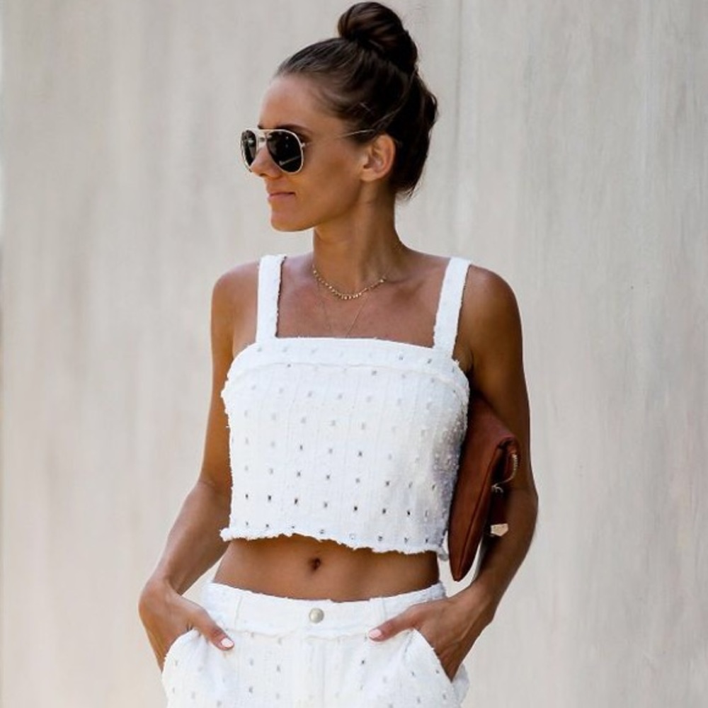 Textured Off White Crop Top - Picture 2 of 3